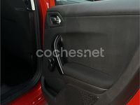 Usado Peugeot 208 Active 82 CV (60 kW) 2019 Rojo Utilitario