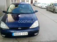 Używany Ford Focus Trend 100 KM (73 kW) 2003 Niebieski Sedan/Limuzyna