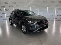 Usado VW T-Roc Life 150 CV (110 kW) 2024 Gris SUV