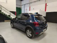 Usado Dacia Sandero Comfort 95 CV (69 kW) 2019 Azul Berlina