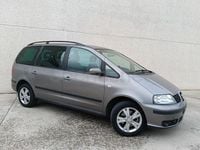 Usado Seat Alhambra Sport 140 CV (102 kW) 2009 Gris / plata Monovolumen