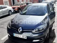 Usado Renault Mégane LIMITED 115 CV (84 kW) 2015 Azul Berlina