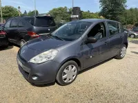 Usado Renault Clio II 75 CV (55 kW) 2009 Gris / plata Berlina