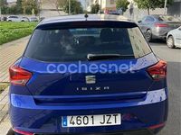 Usado Seat Ibiza Style 95 CV (69 kW) 2017 Azul Berlina