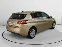 Usado Peugeot 308 Allure 131 CV (96 kW) 2018 Beige Berlina