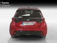 Usado Toyota Yaris Hybrid Style 116 CV (85 kW) 2022 Rojo Berlina