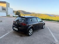 Usado Seat Leon Ecomotive 105 CV (77 kW) 2008 Negro Utilitario