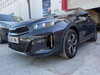 Usado Kia XCeed 120 CV (88 kW) 2024 Gris / plata SUV