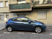 Usado Opel Astra Selective 110 CV (80 kW) 2017 Azul Berlina
