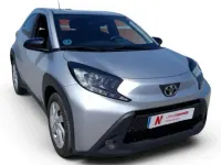 Usado Toyota Aygo X Play 72 CV (52 kW) 2023 Gris SUV