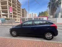 Usado Ford Focus Trend 95 CV (69 kW) 2014 Azul Berlina