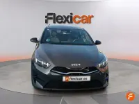 Usado Kia Ceed Style 100 CV (73 kW) 2025 Gris Utilitario
