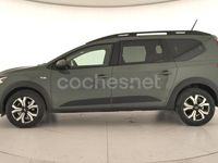 Usado Dacia Jogger Expression 110 CV (80 kW) 2024 Verde Monovolumen