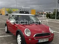 Usado Mini ONE 90 CV (66 kW) 2003 Rojo Utilitario