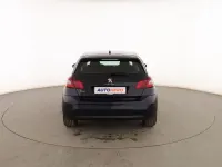 Usado Peugeot 308 Allure 130 CV (95 kW) 2015 Negro Berlina
