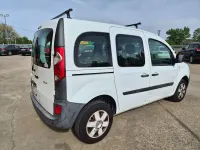 Usado Renault Kangoo Expression 86 CV (63 kW) 2010 Blanco Familiar