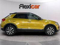 Usado VW T-Roc Advance 116 CV (85 kW) 2018 Amarillo SUV