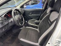 Usado Dacia Sandero Comfort 90 CV (66 kW) 2018 Blanco Berlina