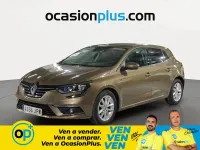 Usado Renault Mégane III Zen 132 CV (97 kW) 2016 Marrón Berlina