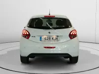 Usado Peugeot 208 Allure 110 CV (80 kW) 2018 Blanco Utilitario