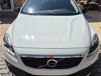 Usado Volvo V40 CC Momentum 120 CV (88 kW) 2017 Blanco Familiar