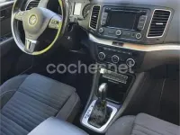 Usado VW Sharan 140 CV (102 kW) 2014 Gris / plata Monovolumen