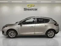 Usado Renault Mégane III GT 115 CV (84 kW) 2015 Gris / plata Berlina
