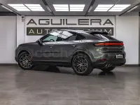 Usado Porsche Cayenne 519 CV (381 kW) 2024 Gris / plata SUV