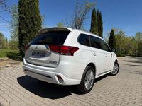 Usado Mitsubishi Outlander P-HEV Motion 224 CV (164 kW) 2020 Blanco SUV