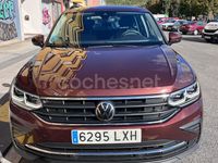Usado VW Tiguan Life 150 CV (110 kW) 2022 Granate SUV