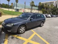 Usado Ford Mondeo Trend 155 CV (114 kW) 2006 Gris Berlina