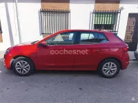 Usado Skoda Fabia Essence 80 CV (58 kW) 2023 Rojo Utilitario