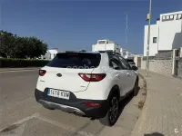 Usado Kia Stonic 100 CV (73 kW) 2019 Blanco SUV