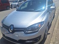 Usado Renault Mégane IV Business 95 CV (69 kW) 2016 Gris / plata Berlina