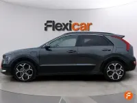 Usado Kia Niro 183 HP (134 kW) 2023 Cinzento SUV