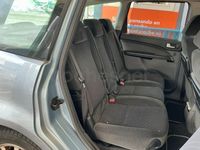 Usado Ford C-MAX Ghia 109 CV (80 kW) 2004 Gris / plata Monovolumen