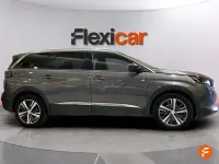 Usado Peugeot 5008 Allure 130 CV (95 kW) 2024 Gris SUV