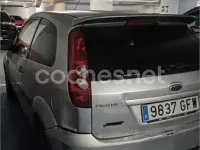 Usado Ford Fiesta Sport 90 CV (66 kW) 2008 Gris / plata Utilitario