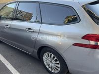 Usado Peugeot 308 SW Business-Line 100 CV (73 kW) 2016 Gris / plata Familiar