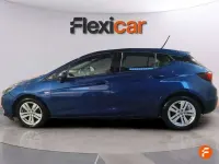 Usado Opel Astra 110 CV (80 kW) 2020 Azul Berlina
