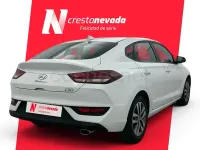 Usado Hyundai i30 120 CV (88 kW) 2020 Blanco Berlina