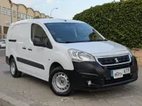 Usado Peugeot Partner S 100 CV (73 kW) 2019 Blanco Monovolumen