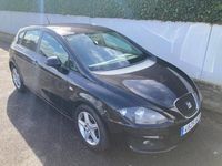 Usado Seat Leon Reference 105 CV (77 kW) 2011 Negro Utilitario