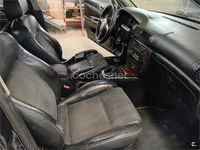 Usado VW Passat Highline 130 CV (95 kW) 2002 Gris / plata Berlina