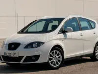 Usado Seat Altea XL 90 CV (66 kW) 2010 Blanco Monovolumen