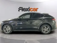 Usado Alfa Romeo Stelvio Sprint 200 CV (147 kW) 2022 Negro SUV
