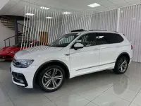 Begagnad VW Tiguan Allspace Sportline 189 HK (139 kW) 2018 Vit SUV