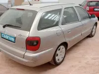 Usado Citroën Xsara 90 CV (66 kW) 2005 Gris Familiar