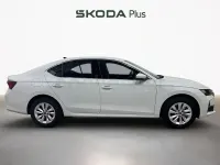 Usado Skoda Octavia Selection 150 CV (110 kW) 2025 Blanco Utilitario