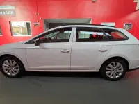 Usado Seat Leon Style Plus 150 CV (110 kW) 2016 Blanco Familiar